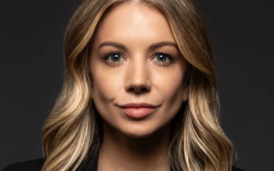 Exclusive Interview with Tessa Whittaker, VP of Revenue Operations at ZoomInfo: Driving AI Integration & Agile Revenue Growth